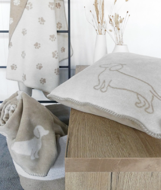 beige teckel kussenhoes 50x502025-08-07 160206