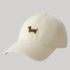 witte teckel pet met geborduurde teckel_1