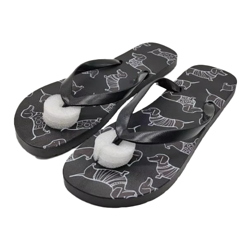 zwarte teckel flip flops
